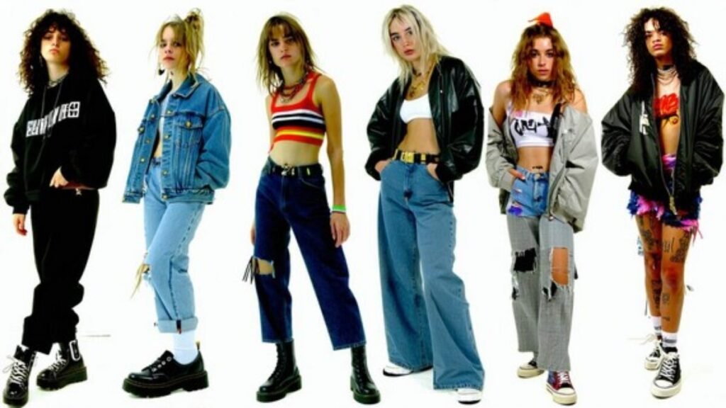 How to Style 90s Fashion Streetwear Look